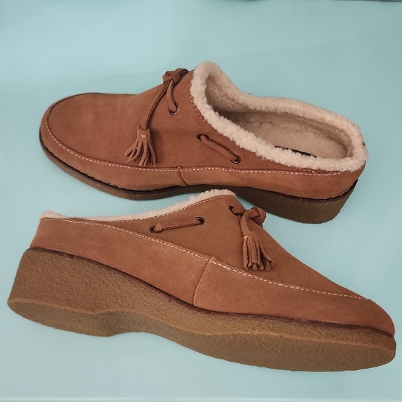 Lands' End Tan Suede Slip-On Loafers with Tassels - Picture 9 of 9